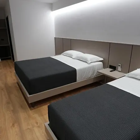 Nika 4*